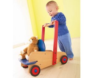minimalist-toys-for-toddlers_push-wagon