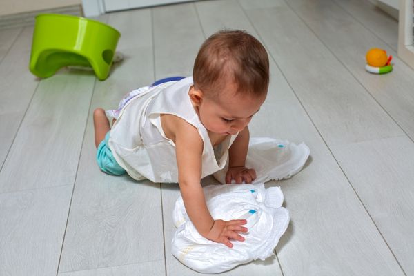 how to keep floors clean for crawling baby